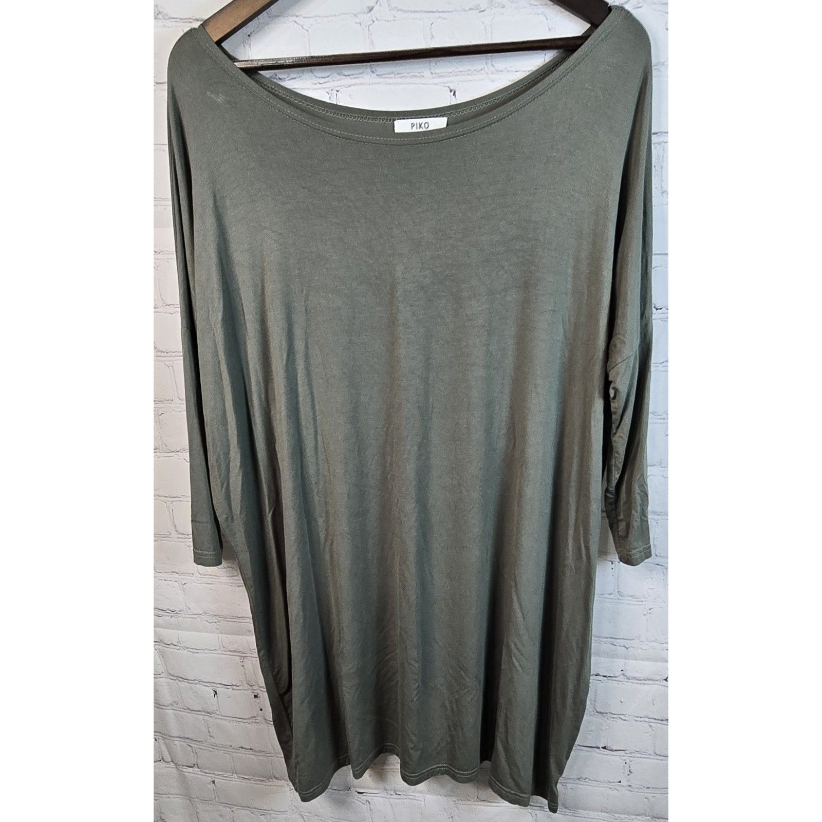 Piko Envy Free Fashions Women's M Bamboo Stretch Oversized Top Shirt Olive Green